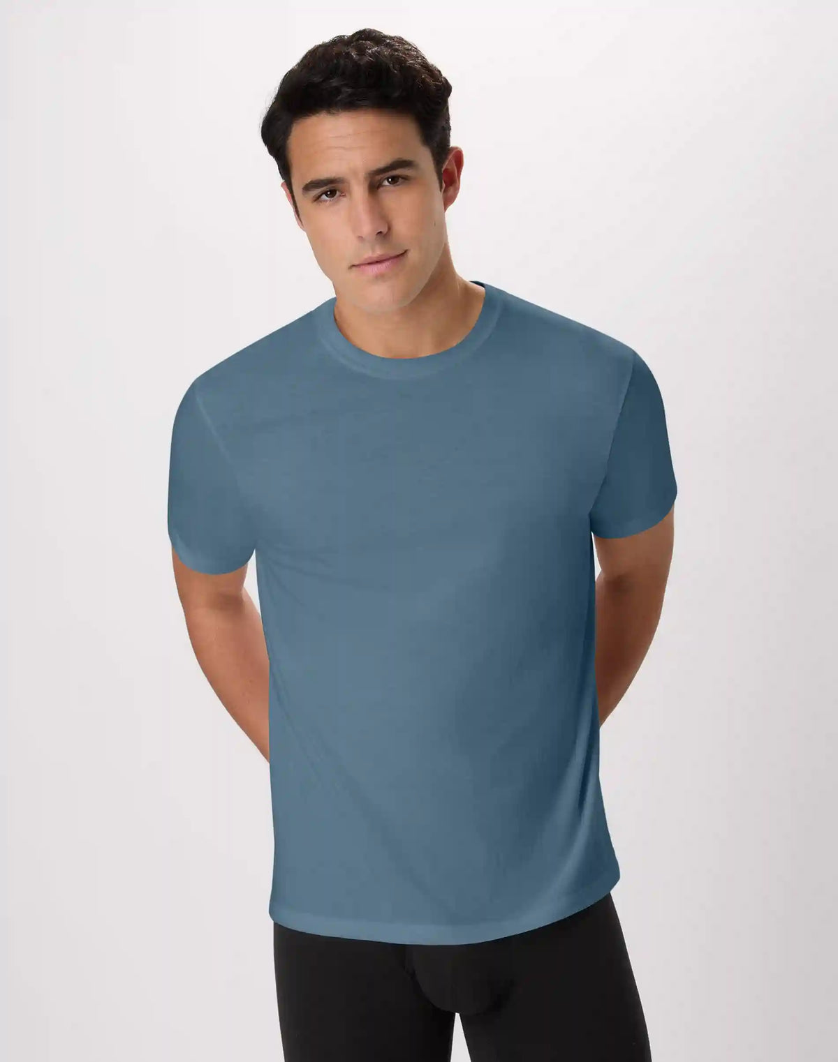 Hanes Men's Undershirts Pack, 5-Pack, Crewneck T Shirts for Men, Moisture Wicking